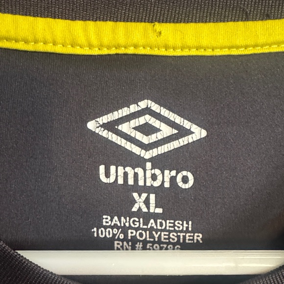 Umbro Barcelona Striped Black and Yellow Jersey - Picture 2 of 4